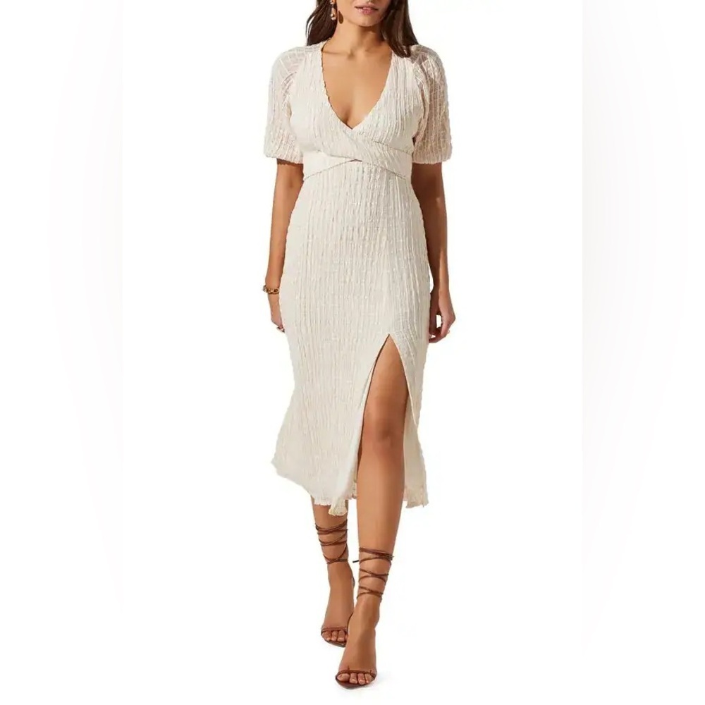 ASTR THE LABEL Cream Textured V-Neck Crossover Bust Midi Dress with Side Silt